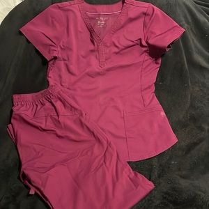 Small womens purple label maroon scrub set